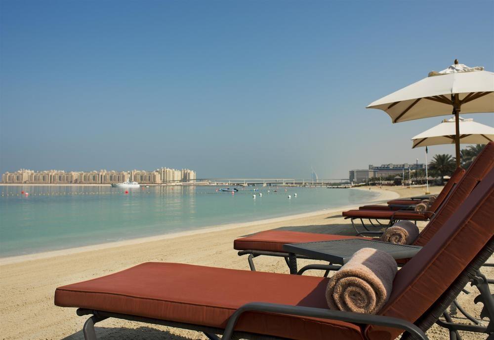Le Meridien Mina Seyahi Beach Resort & Waterpark Dubai Exterior photo Beach at Jumeirah Islands